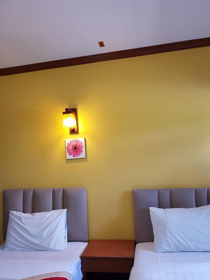 Hotel Jim Dandy Place Phuket Exterior foto